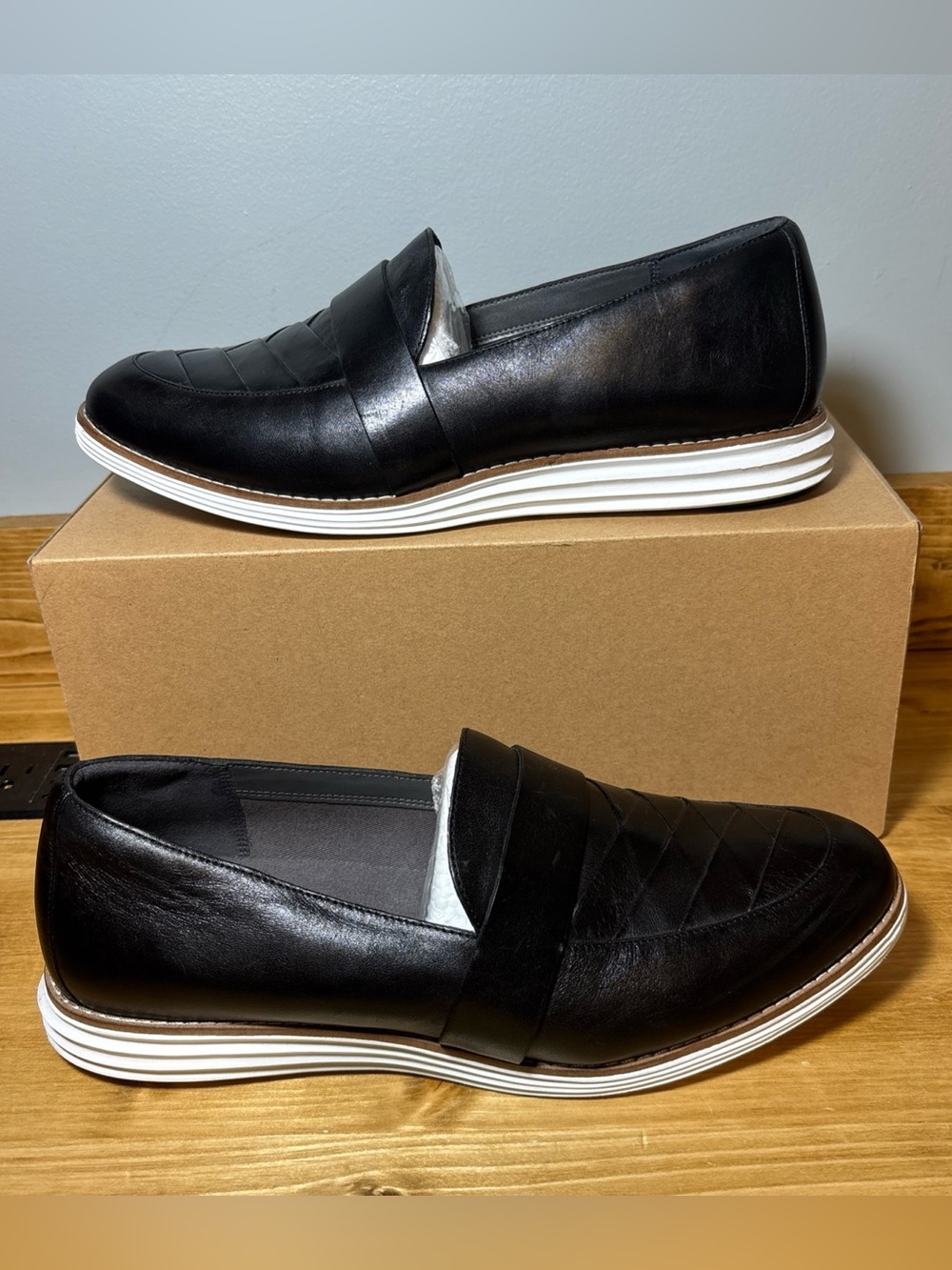 Cole Haan Leather Original Grand W15301 Slip On Loafers Size 10B Womens
